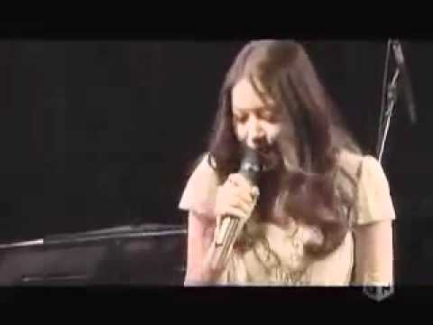 Yuna Ito - WORKAHOLIC ( St Valentine's Acoustic Live )