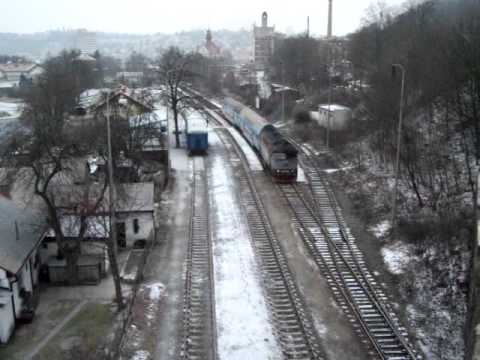 749 253 na čele os 9057 - Praha Braník - 20.2.2011.