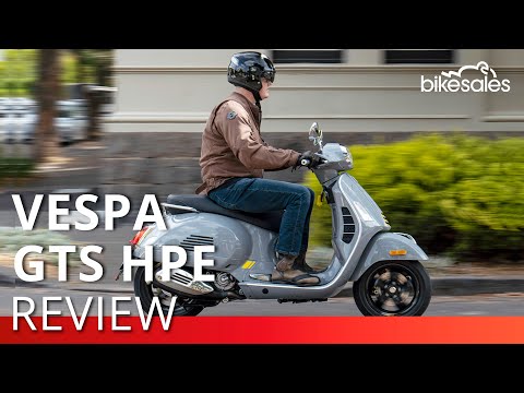 2020 Vespa GTS HPE Supertech Review | bikesales