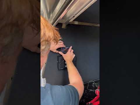 Ultra-X Dual Battery Kit Install by Totally 12 Volt 🔋