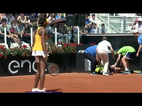 Ball boy passes out during the Italian Open