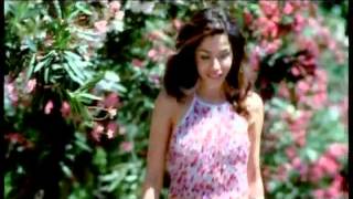 Burcu Güneş &amp; Ceza - Sahilden (Official Video)