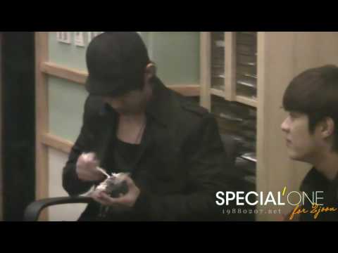 100322 [FANCAM] Joon @ SUKIRA