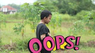 Download lagu CEPON (CERITA GUPRON) iseng lemparin batu ke orang maen gitar #Episode1 mp3 Download lagu CEPON (CERITA GUPRON) iseng lemparin batu ke orang maen gitar #Episode1 mp3