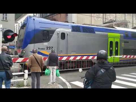 COmo, passaggio a livello viale Battisti-viale Lecco. Tempi più lunghi