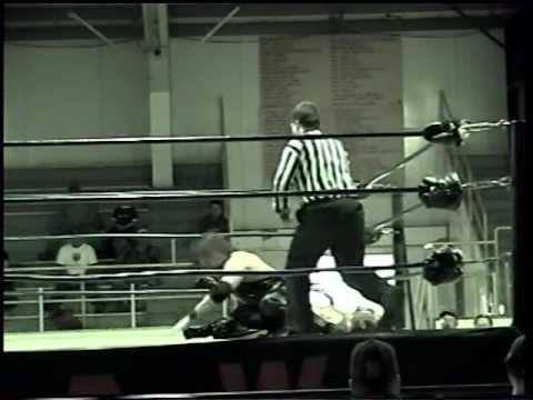 Kowboy Mike Hughes vs Wildman Gary Williams - July 8th 2001