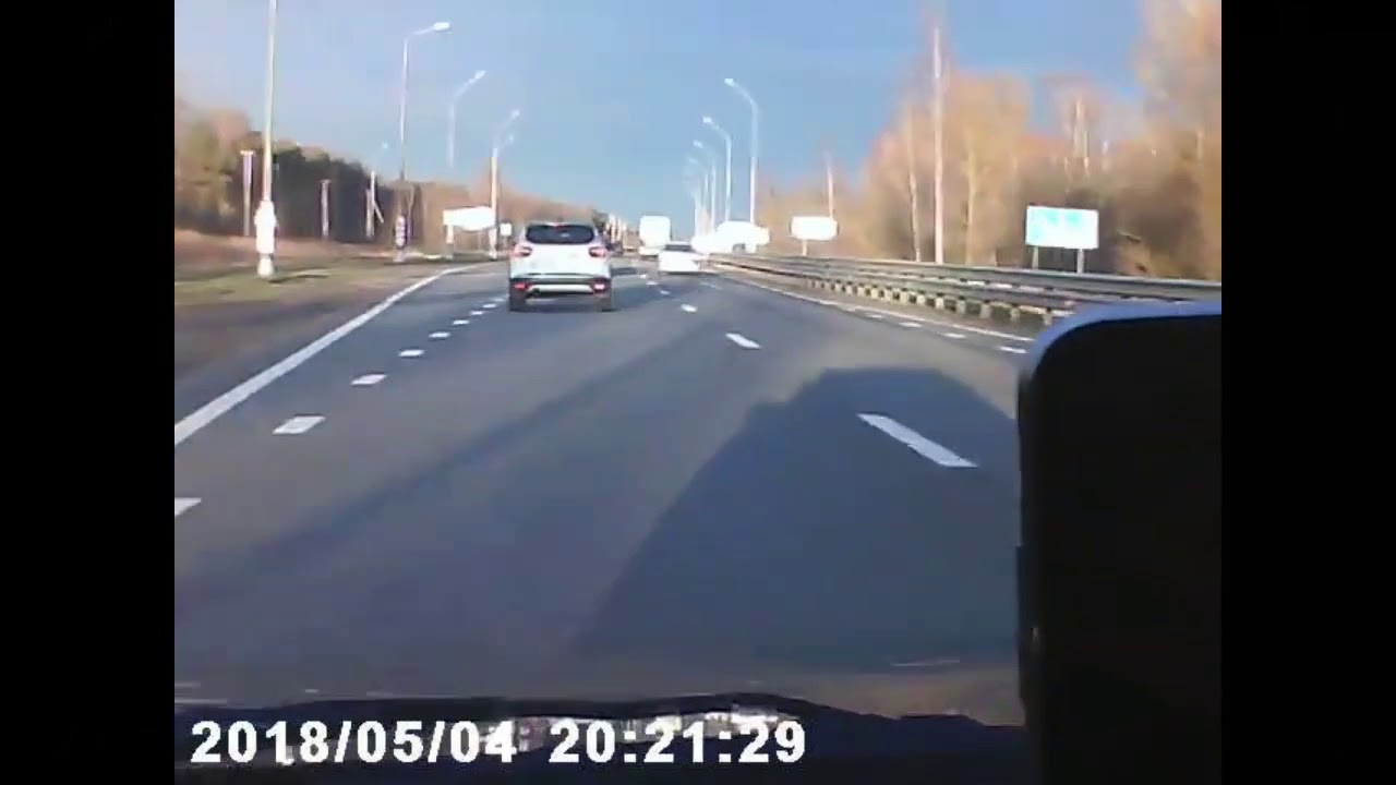 Пьяный водитель устроил лобовое ДТП на Мурманском шоссе в Санкт-Петербурге