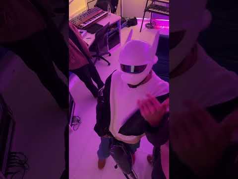 Jetzt schnell sein, neue limited Shirts im Shop! #sampagne #cro #badchieff #tempo