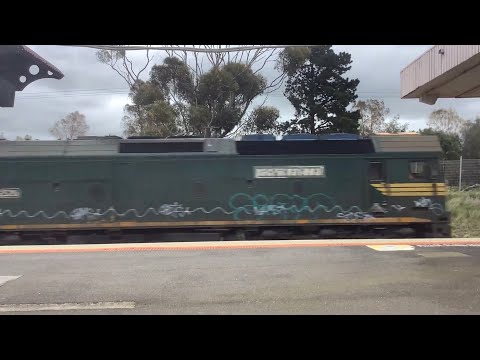 G520, BL30, BL27 7902V Fruit Passing Corio Station