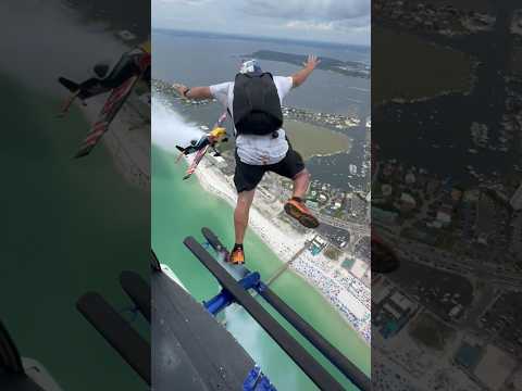 Air Traffic Control Watching This 😳😂