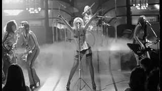 Dakota Fanning - Cherry Bomb