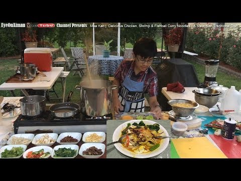 Mi Kari | Curry Mee With Chicken, Shrimp, Fishball & Spaghetti Noodles - A Delicious Malaysian Dish