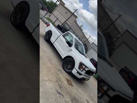 AWT - 3"-5" IHC Lowered White 2023 Ford F150 SWB Rolling On Anthracite 22x9.5 Niche Vosso Wheels