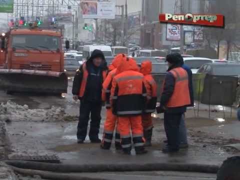 Московское шоссе в районе Автовокзала залило водой