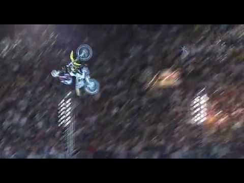 André Villa crash and stand 2008