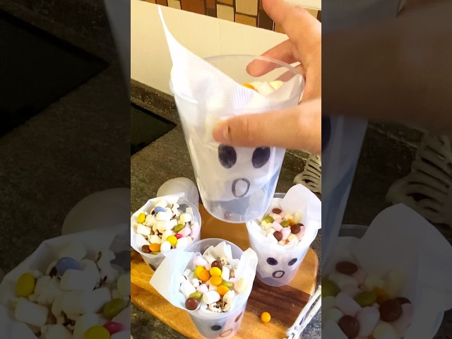 Vídeo relacionado con 24uds Cajas Palomitas Maíz "Welcome To The Other Side", Contenedores para Palomitas Temática Demonio Invertido Espeluznante para Halloween y Decoración Fiestas Temática Invertida (Estilo B)