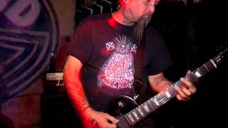 hellkrusher/deadly reign-continuous warfare split ep