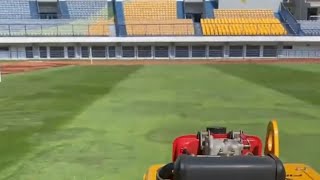 Download lagu Perawatan rumput GBLA, bersiap di pake Persib Bandung untuk super league mp3