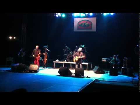 Cechomor - Mistecko (Live Rozmarin 2011)