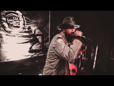 Harry Breast - Ortskontrollfahrt (Live im Conne Island 2025)