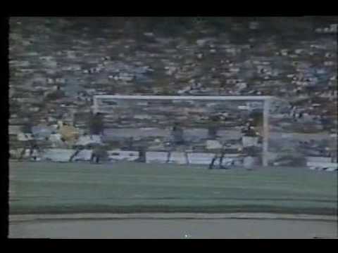 Gol do Figueroa na final do Brasileiro de 1975 entre Inter x Cruzeiro