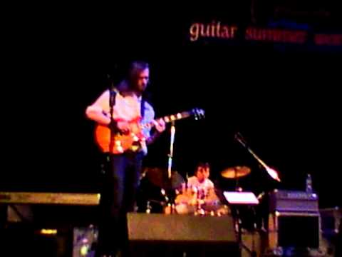 Sonny Landreth and Geoff Hartwell - Walkin' Blues - Slide Guitar - National Guitar Workshop NGW 2010