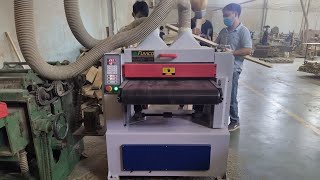 MÁY BÀO 1 MẶT DAO XOẮN 6 TẤC (Băng tải cuốn phôi, lên xuống bằng đồng hồ điện tử) WM-600HSB