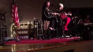 Lorrie Morgan &amp; Pam Tillis - Candy Kisses / Burning Memories