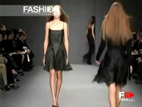 "Calvin Klein" Autumn Winter 2003 2004 New York 3 of 3 Pret a Porter Woman by FashionChannel