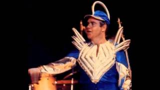 14. White Lady White Powder (Elton John-Live In Raleigh: 9/20/1980)