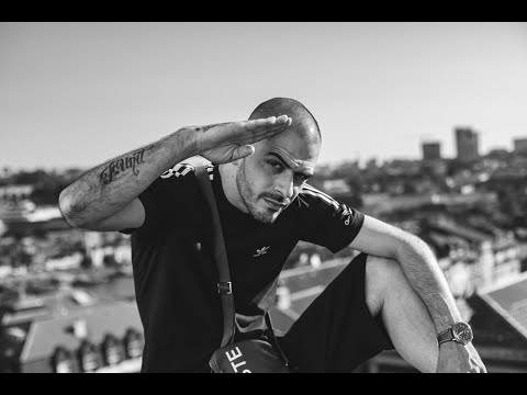 Sir F-Cabeça Erguida (Prod SirFnosbeats)Video Clip