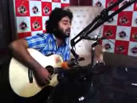 Milne Hai Mujhse Aayi Live Unplugged By Arijit Singh