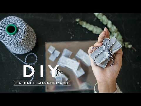 DIY Sabonete marmorizado | WESTWING
