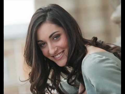 Victoria PETROSILLO - Encore du temps (2005)