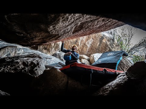 "STRONG CLIMBER" - Paco Ayala en HUNGRY GHOST (V11/8A) | Peñoles Bouldering México