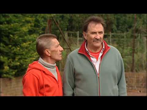 ChuckleVision S18E09 Tennis Menace (Widescreen) (Higher Quality)