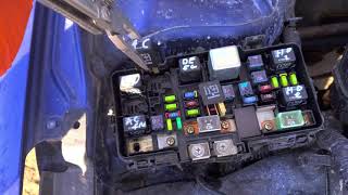 2004 Honda Civic Horn Fuse & Relay