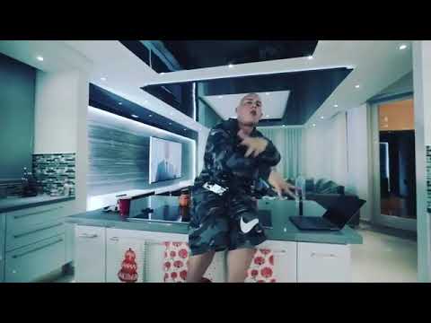 Cosculluela tiradera pa el alfa el jefe por su concierto en Puerto rico