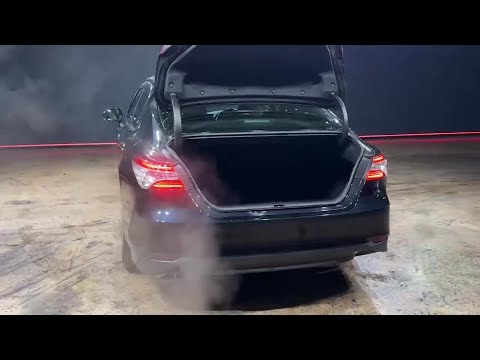 Toyota Camry G LEATHER PACKAGE - ELECTRIC SEATS - - Image 2