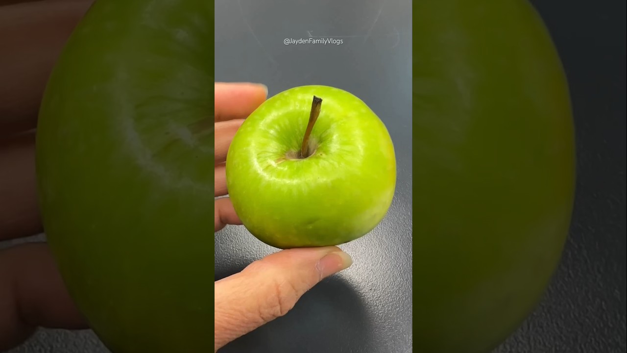 Fruit Cutting Granny Smith Apple 🍏😱 #shorts #satisfying #fruitcutting #fruit #food #apple