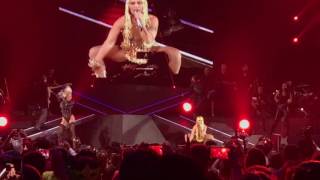 Gloria Trevi & Alejandra Guzmán - Satisfecha