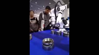 How could cobots grasping from different places? It is easy if integrate a vision on robot!