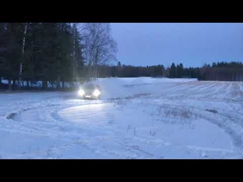 Volvo V70 T6 AWD at field