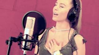 Alicia Keys - Try Sleeping With A Broken Heart (Lisa Lavie)