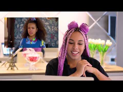 download lagu mp3 mp4 Julia Olliver, download lagu Julia Olliver gratis, unduh video klip Julia Olliver