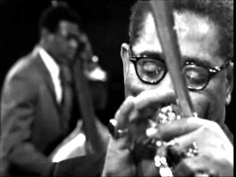 THE JAZZ GREATS  (COUNT BASIE,DIZZY GILLESPIE & SARAH VAUGHAN)