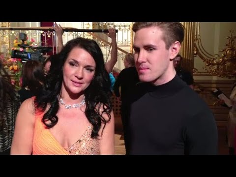 Sofia Wistam hälsar från Lets dances presskonferens - Let’s Dance (TV4)