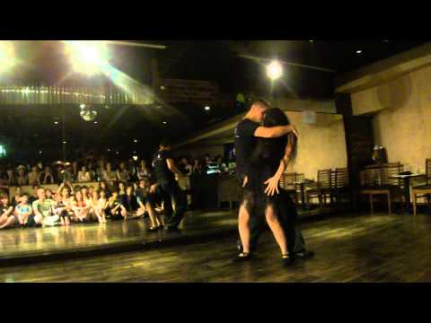 Zouk freestyle demonstration by Lenny & Mio (Vida Latina Dance Co.)