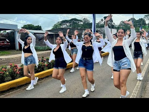 Instituto Padre Lucinio de El Almendro nos da una probadita del ritmo de cara a las fiestas patrias 