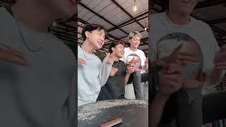 Download lagu TETAP AKU YANG PALING GANTENG IYA GAK? komen 😋 #irvansindy #irvaansrd #youtubeshorts #beranda mp3 Download lagu TETAP AKU YANG PALING GANTENG IYA GAK? komen 😋 #irvansindy #irvaansrd #youtubeshorts #beranda mp3